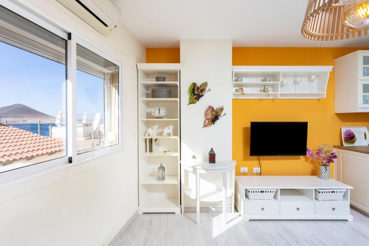 Home2Book Beachfront El Medano Bagian luar foto