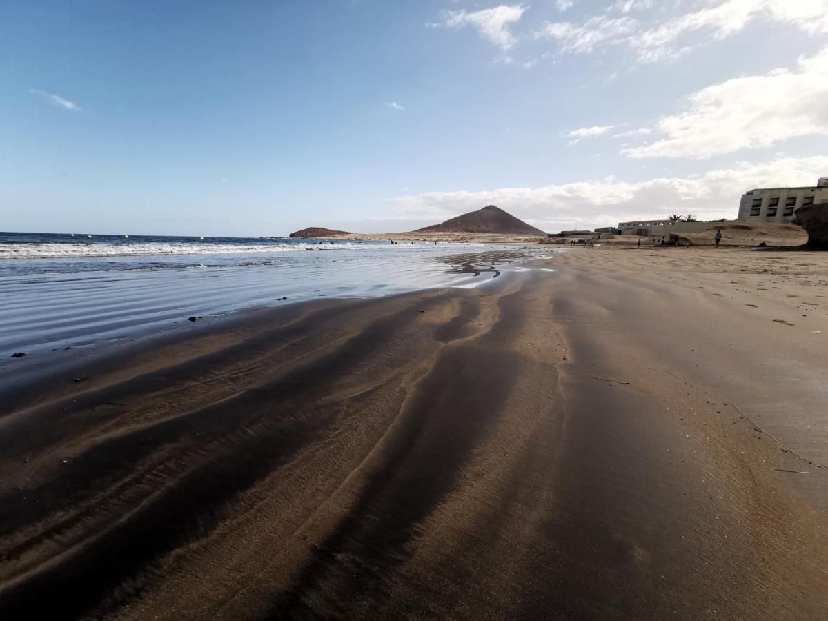 Home2Book Beachfront El Medano Bagian luar foto