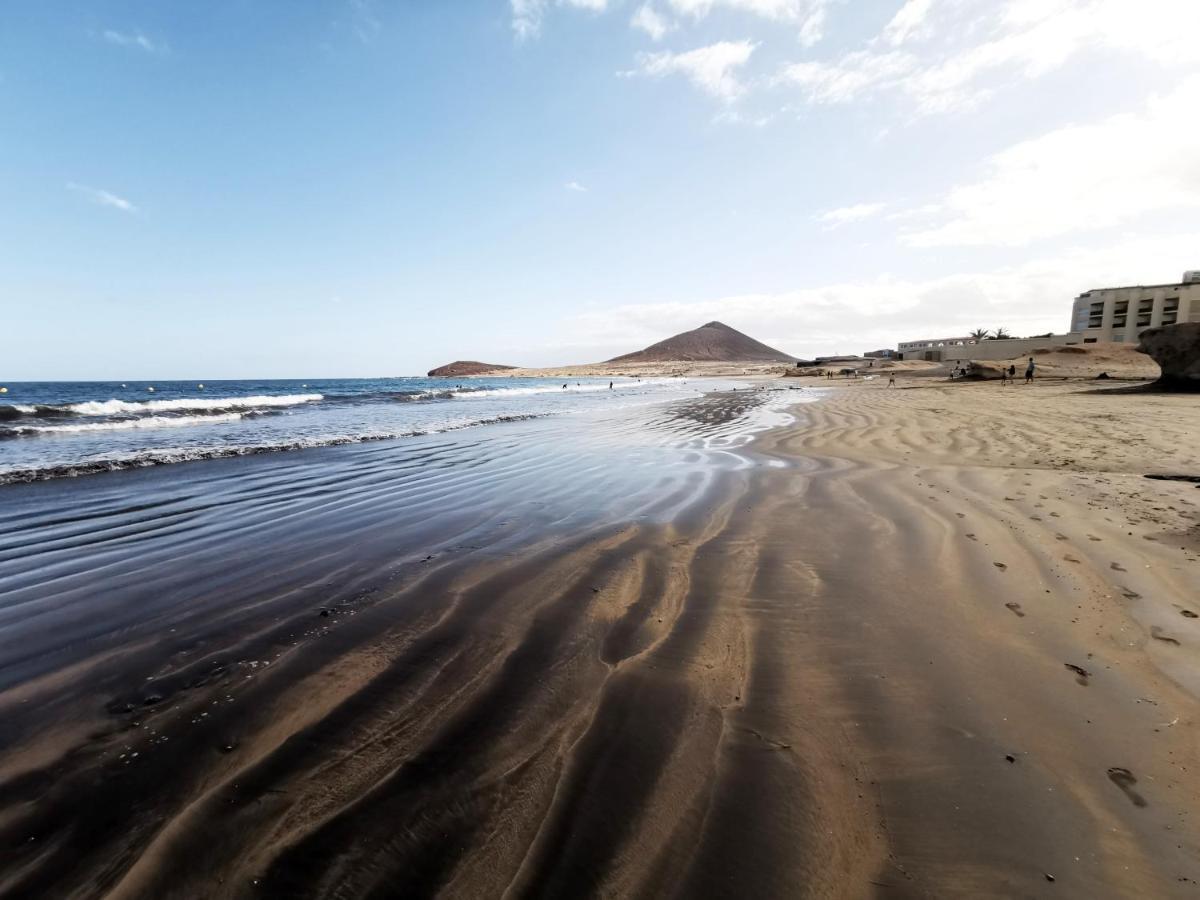 Home2Book Beachfront El Medano Bagian luar foto