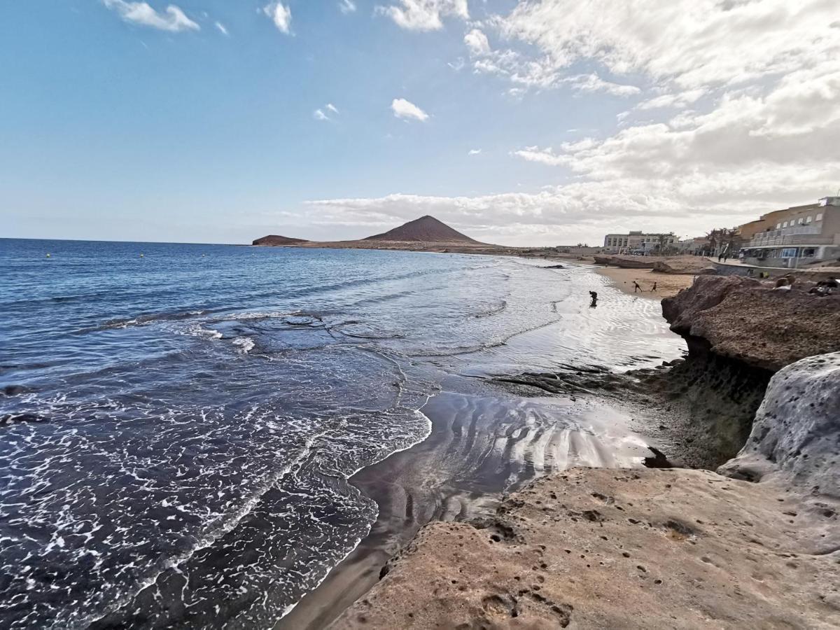 Home2Book Beachfront El Medano Bagian luar foto