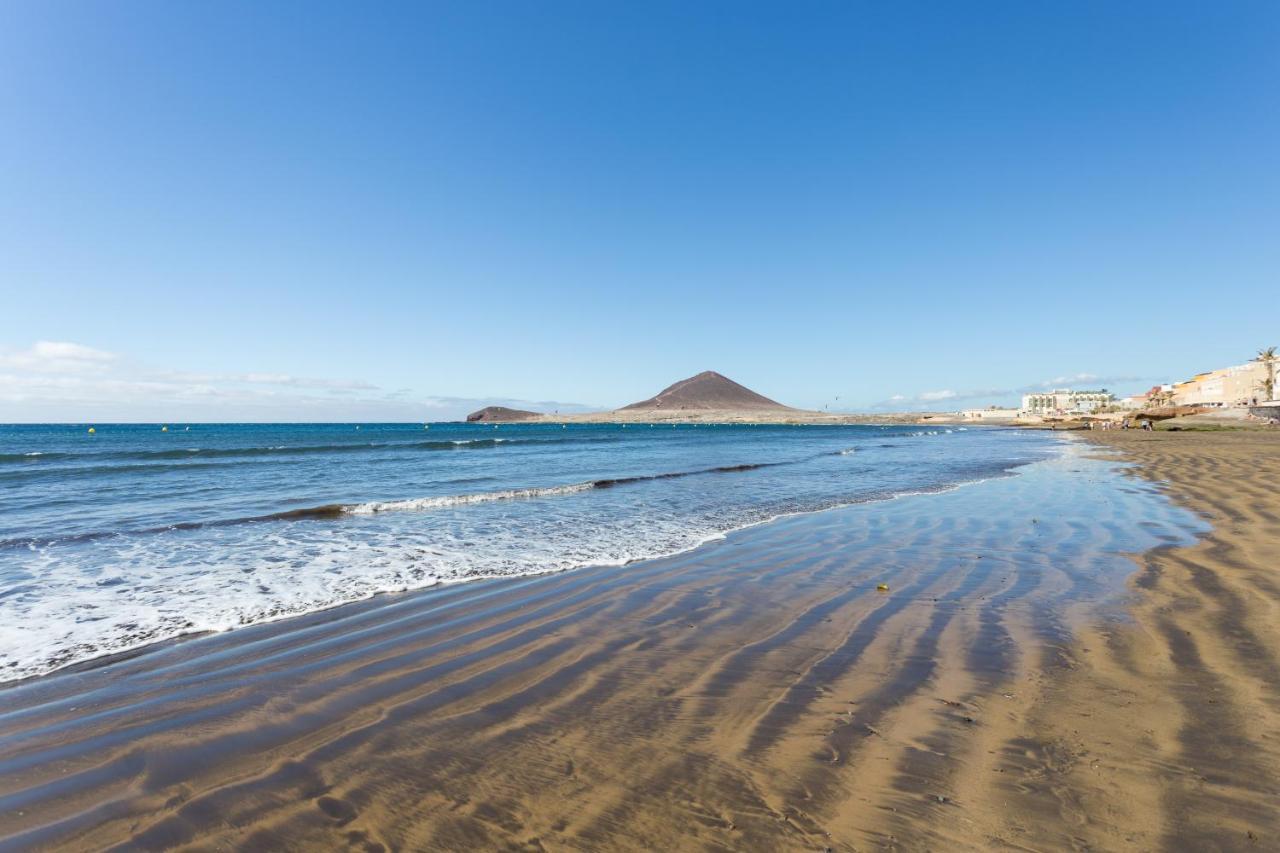 Home2Book Beachfront El Medano Bagian luar foto
