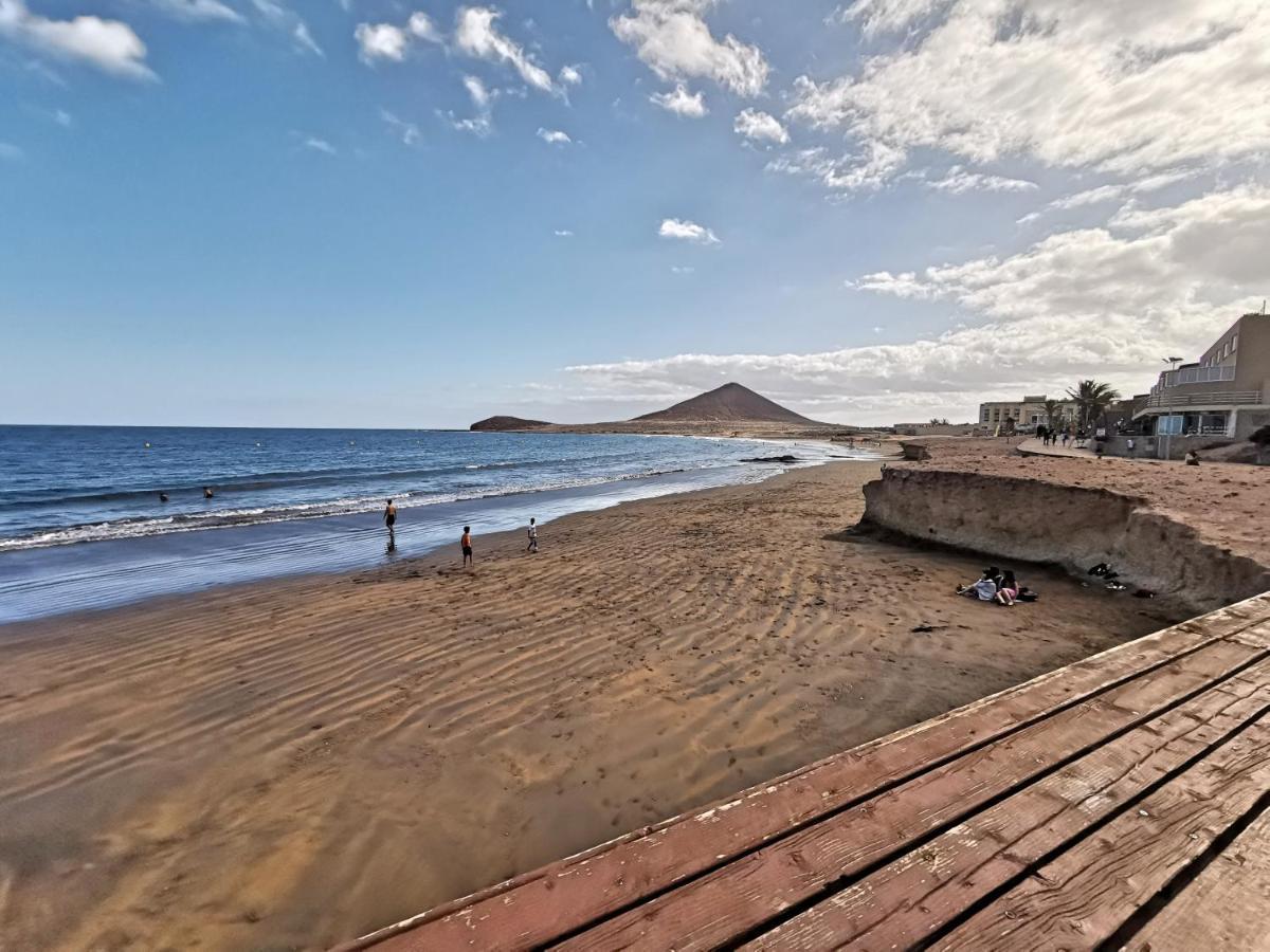 Home2Book Beachfront El Medano Bagian luar foto