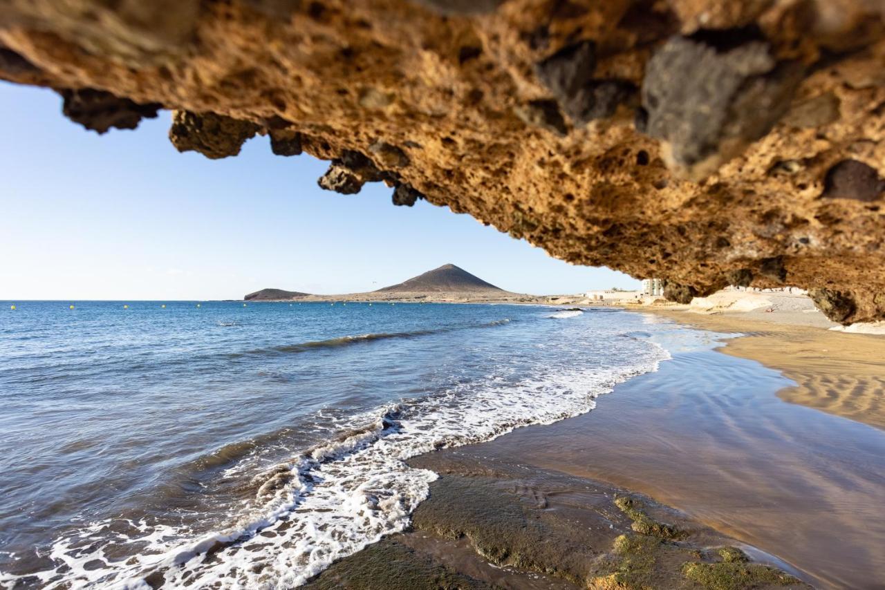 Home2Book Beachfront El Medano Bagian luar foto